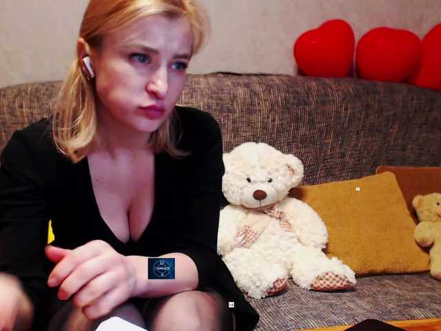 alya555's BongaCams show and profile