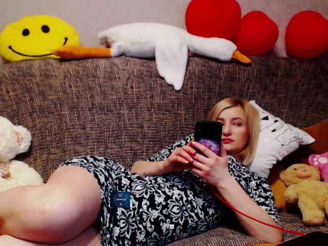 alya555's BongaCams show and profile