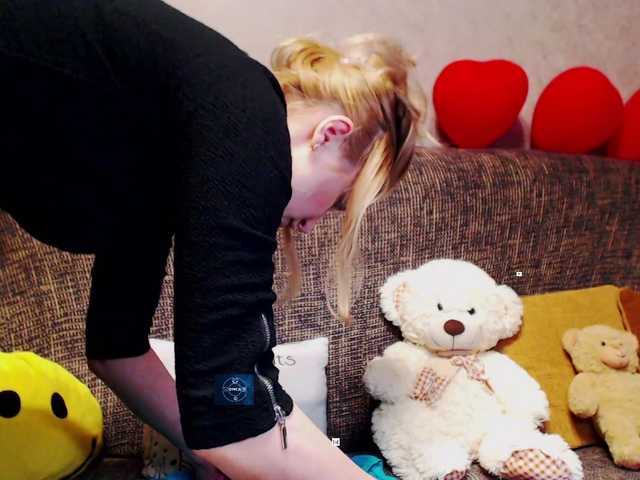 alya555's BongaCams show and profile