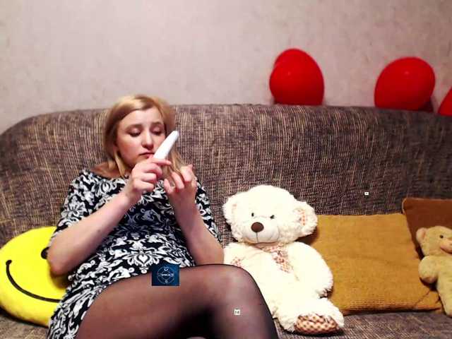 alya555's BongaCams show and profile