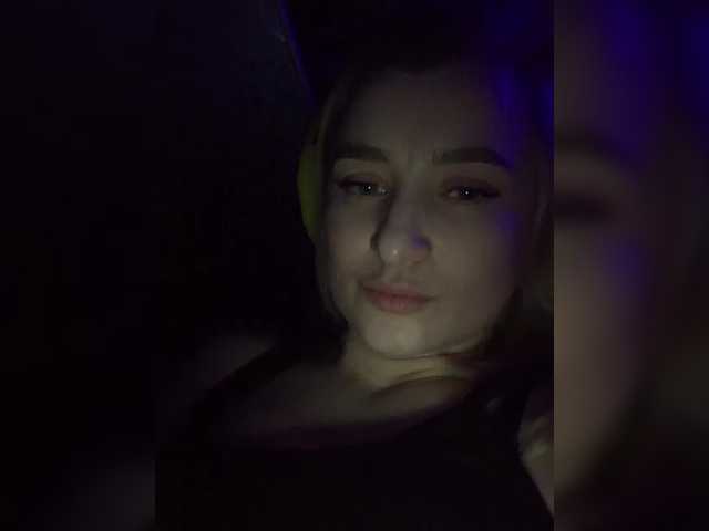 alya555's BongaCams show and profile