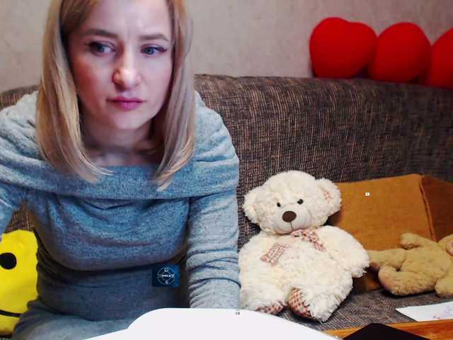 alya555's BongaCams show and profile