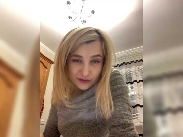 alya555's BongaCams show and profile
