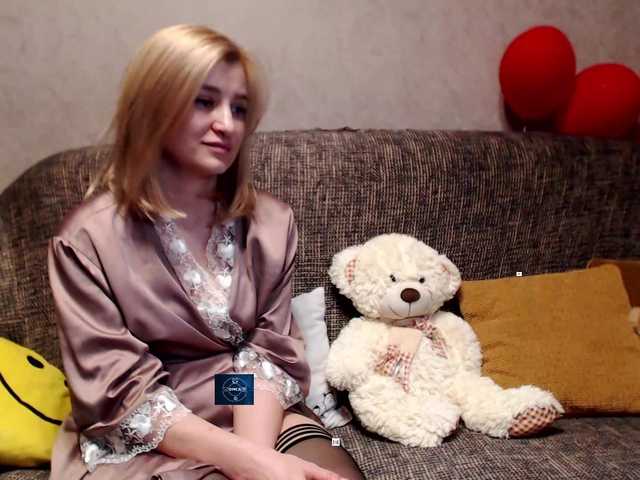 alya555's BongaCams show and profile