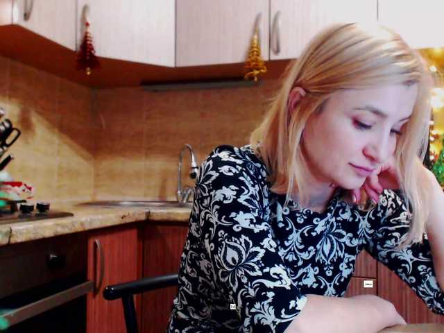 alya555's BongaCams show and profile