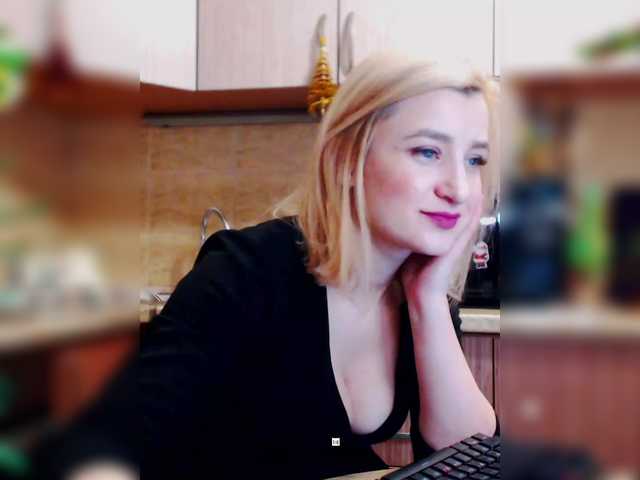 alya555's BongaCams show and profile