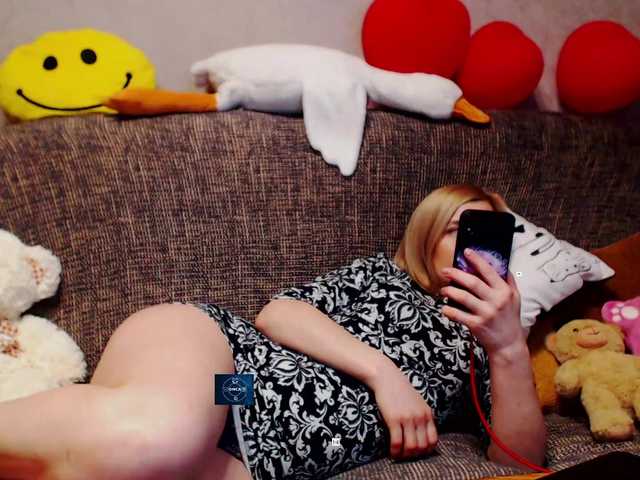 alya555's BongaCams show and profile