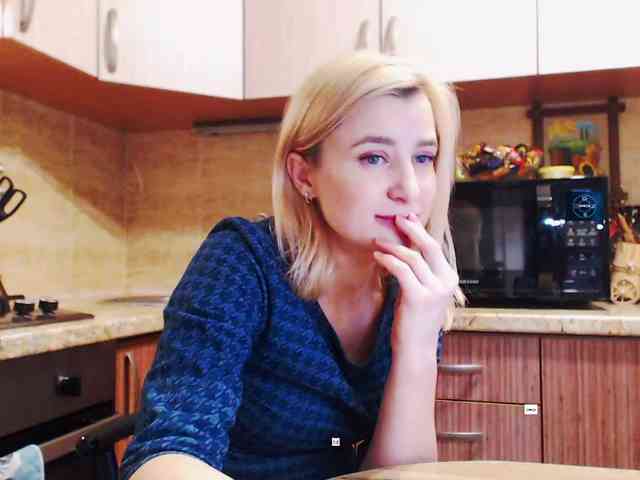 online live sex Alya555