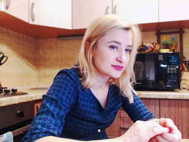 live chat sex Alya555