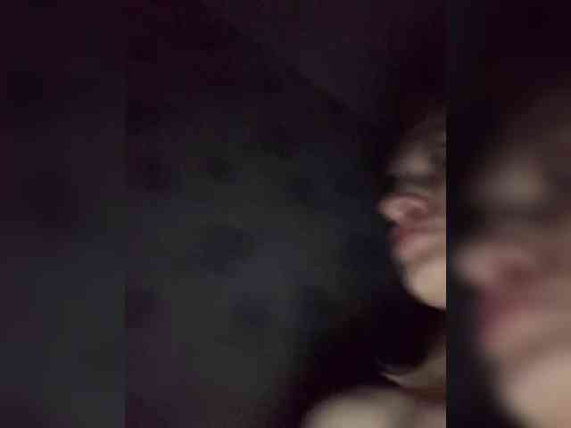 Ale4kaxx webcam