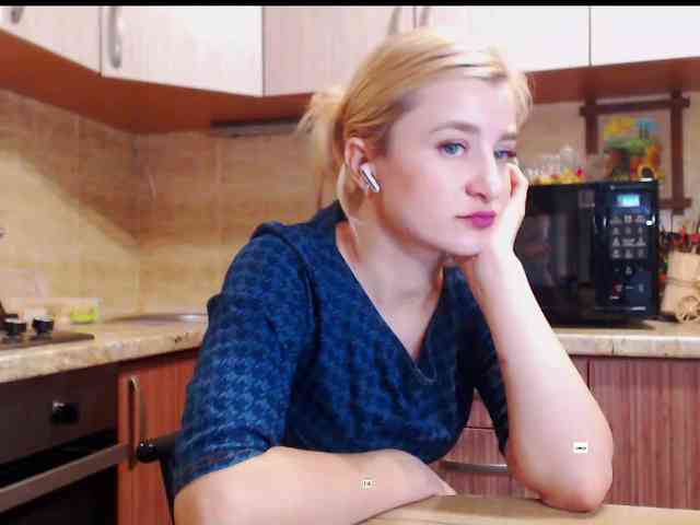 live chat sex Alya555