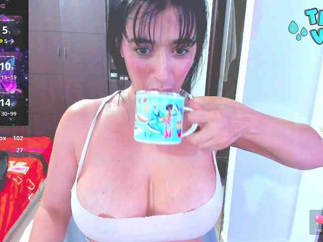 HUGETITS90XX webcam