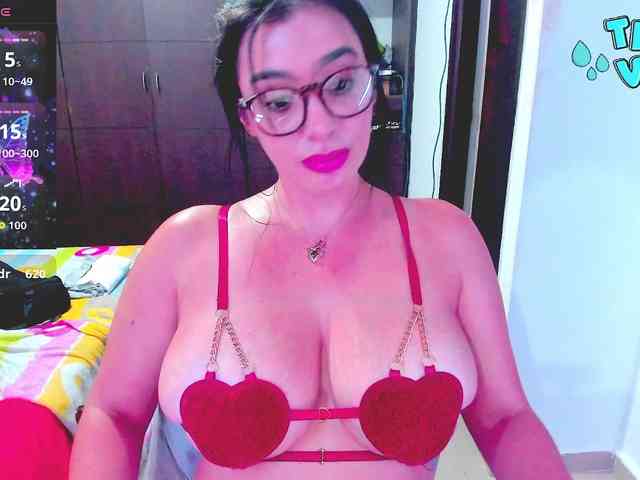 HUGETITS90XX HUGETITS90XX