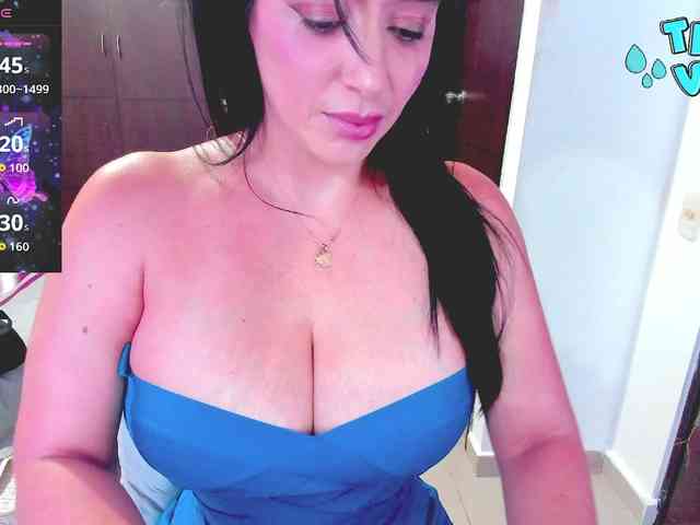 HUGETITS90XX webcam