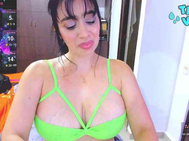 HUGETITS90XX