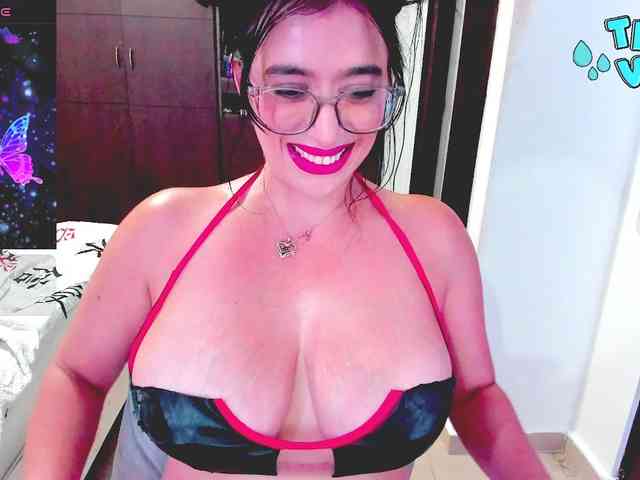 HUGETITS90XX HUGETITS90XX