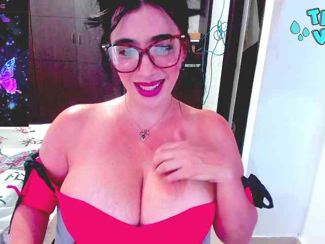 HUGETITS90XX HUGETITS90XX