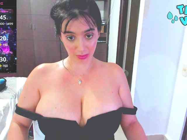 HUGETITS90XX webcam