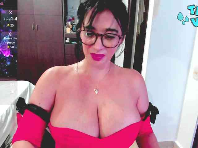 HUGETITS90XX webcam