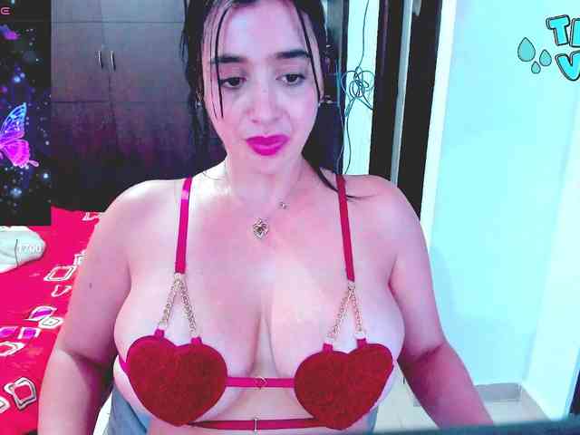 HUGETITS90XX HUGETITS90XX