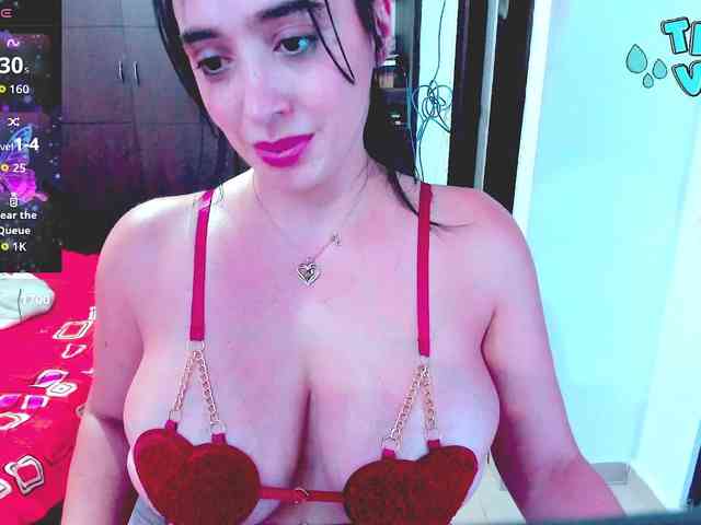 HUGETITS90XX HUGETITS90XX