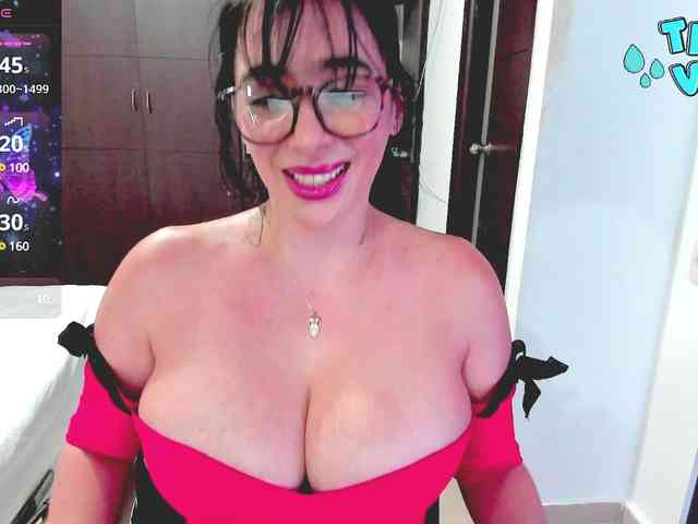 HUGETITS90XX webcam