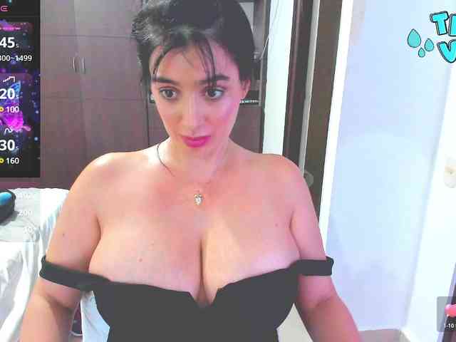 HUGETITS90XX webcam