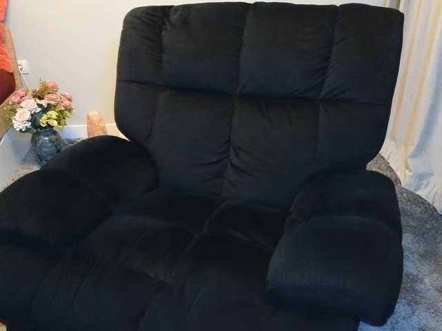 maggiemilff68's BongaCams show and profile