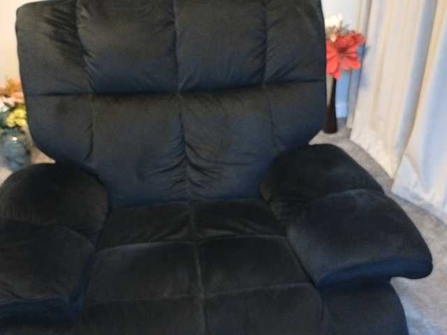 maggiemilff68's BongaCams show and profile