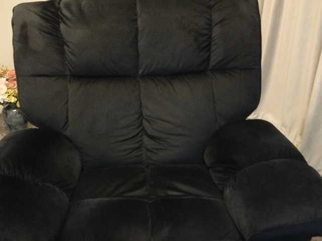 maggiemilff68's BongaCams show and profile