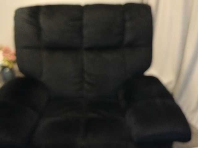 maggiemilff68's BongaCams show and profile