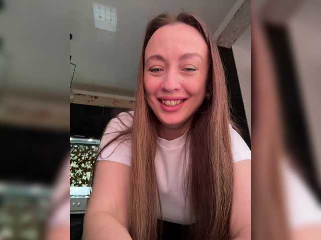 Redfox777's BongaCams show and profile