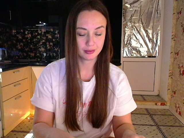 Redfox777's BongaCams show and profile