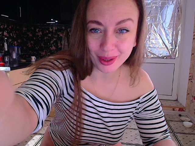 Redfox777's BongaCams show and profile