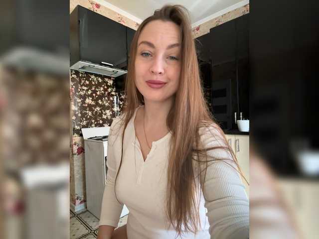 Redfox777's BongaCams show and profile