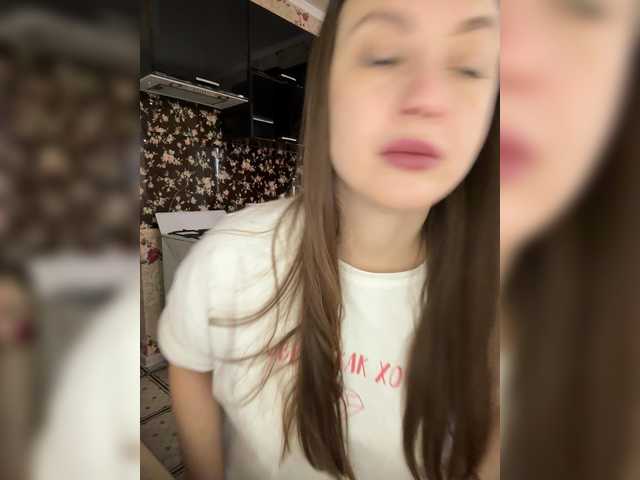 Redfox777's BongaCams show and profile