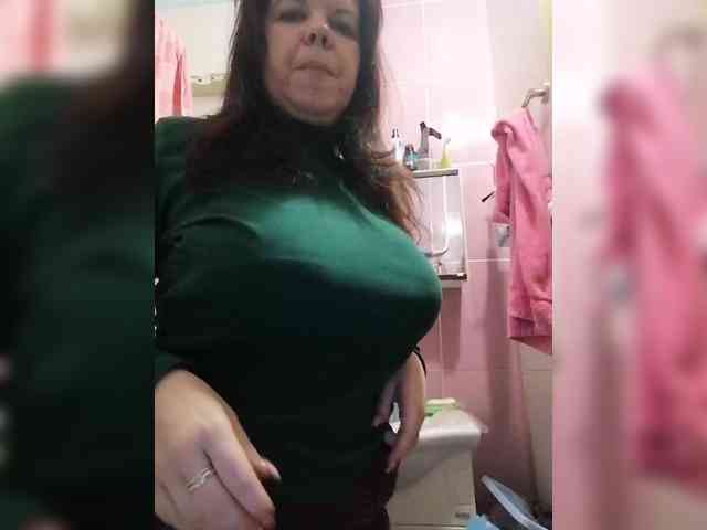 SweetDimond5 Live Webcam on BongaCams