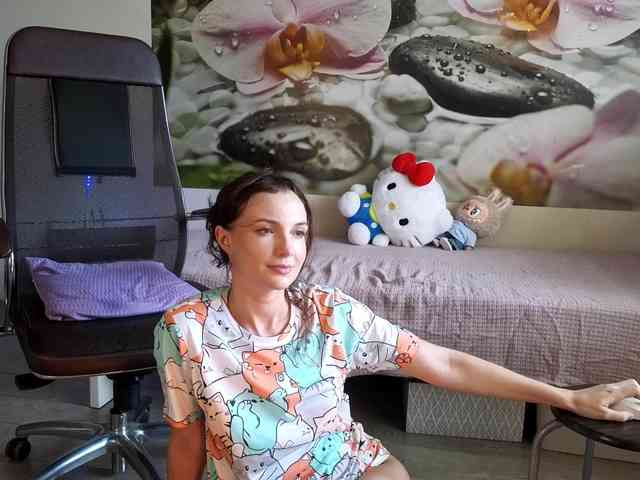 aliskacomely Live Webcam on BongaCams