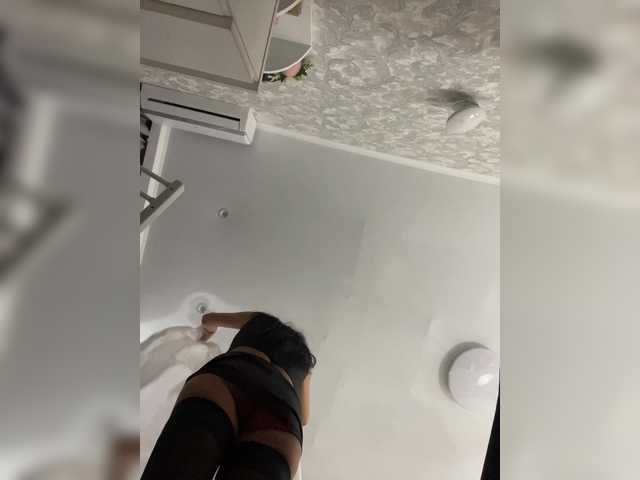 Nicol from BongaCams