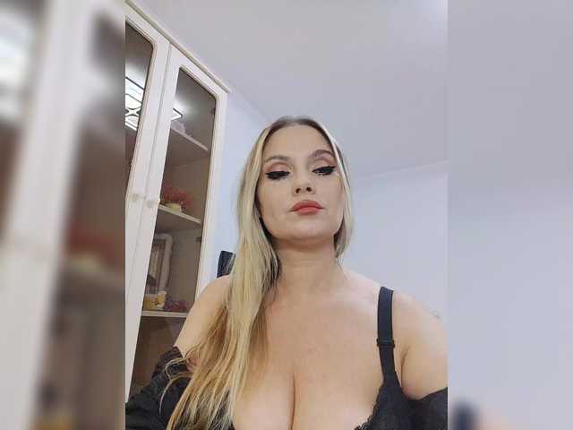 sura97 from BongaCams is Freechat