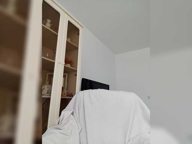 sura97's BongaCams show and profile