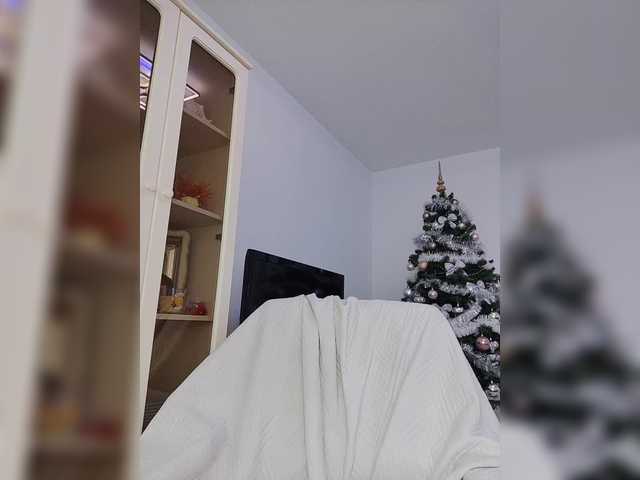 sura97's BongaCams show and profile