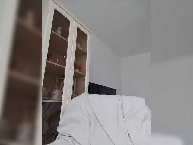 sura97's BongaCams show and profile