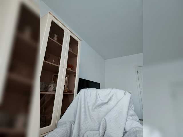 sura97's BongaCams show and profile