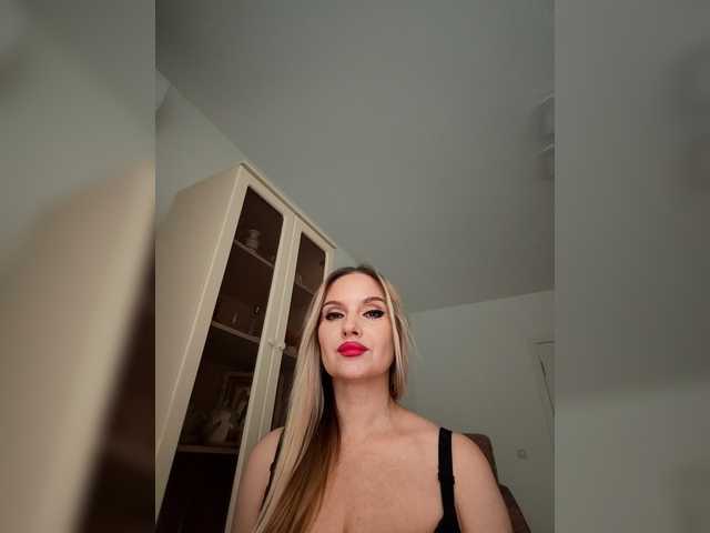 sura97 live cam profile