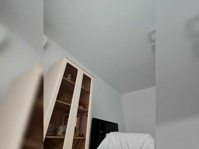 sura97's BongaCams show and profile