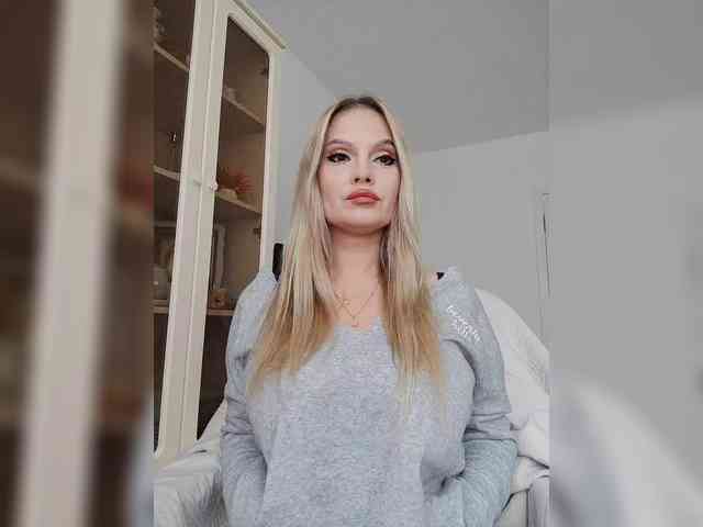 sura97 Live Webcam on BongaCams