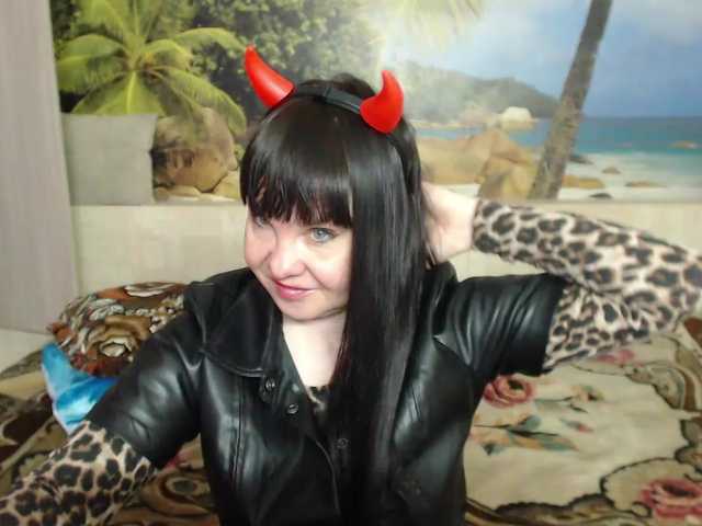 Aphelandrina's BongaCams show and profile