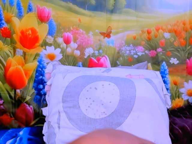 indianroxy's BongaCams show and profile