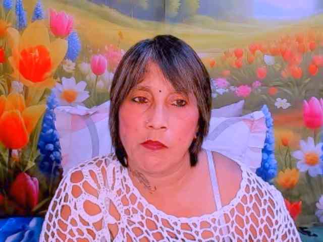 indianroxy webcam